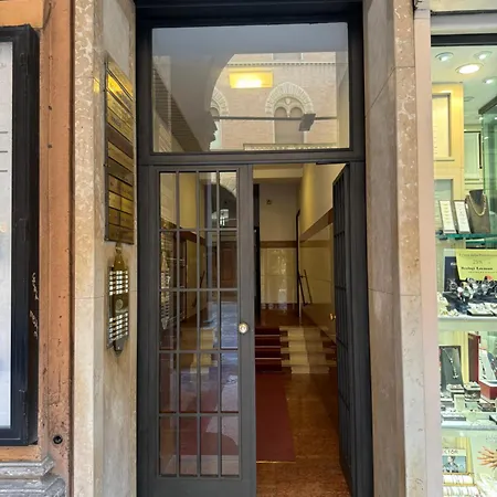 Oda ve Kahvaltı Nicholas Center- *